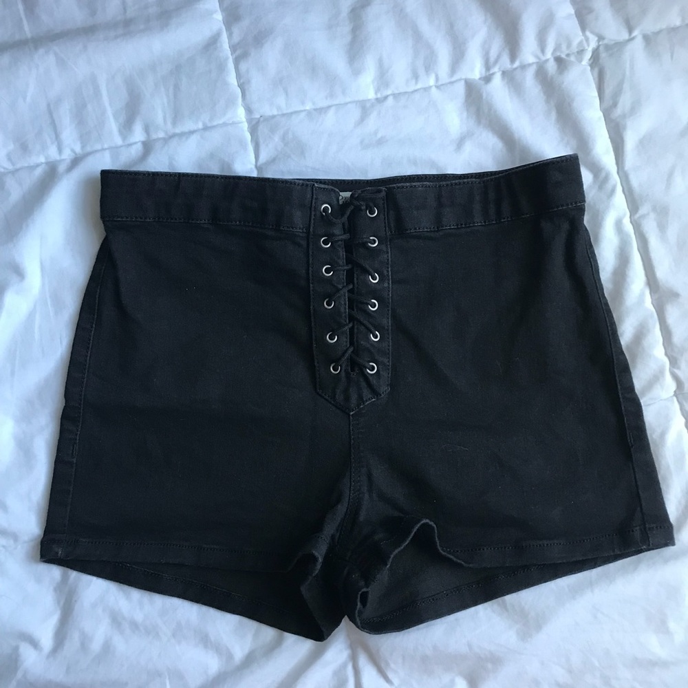 ❌❌❌SOLD❌❌❌Topshop lace up shorts